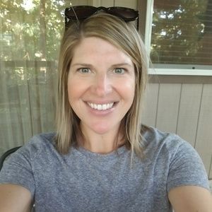 Meet your Posher, Brooke